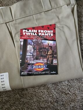 Dickies Men’s Plain Front Twill Pants in Khaki